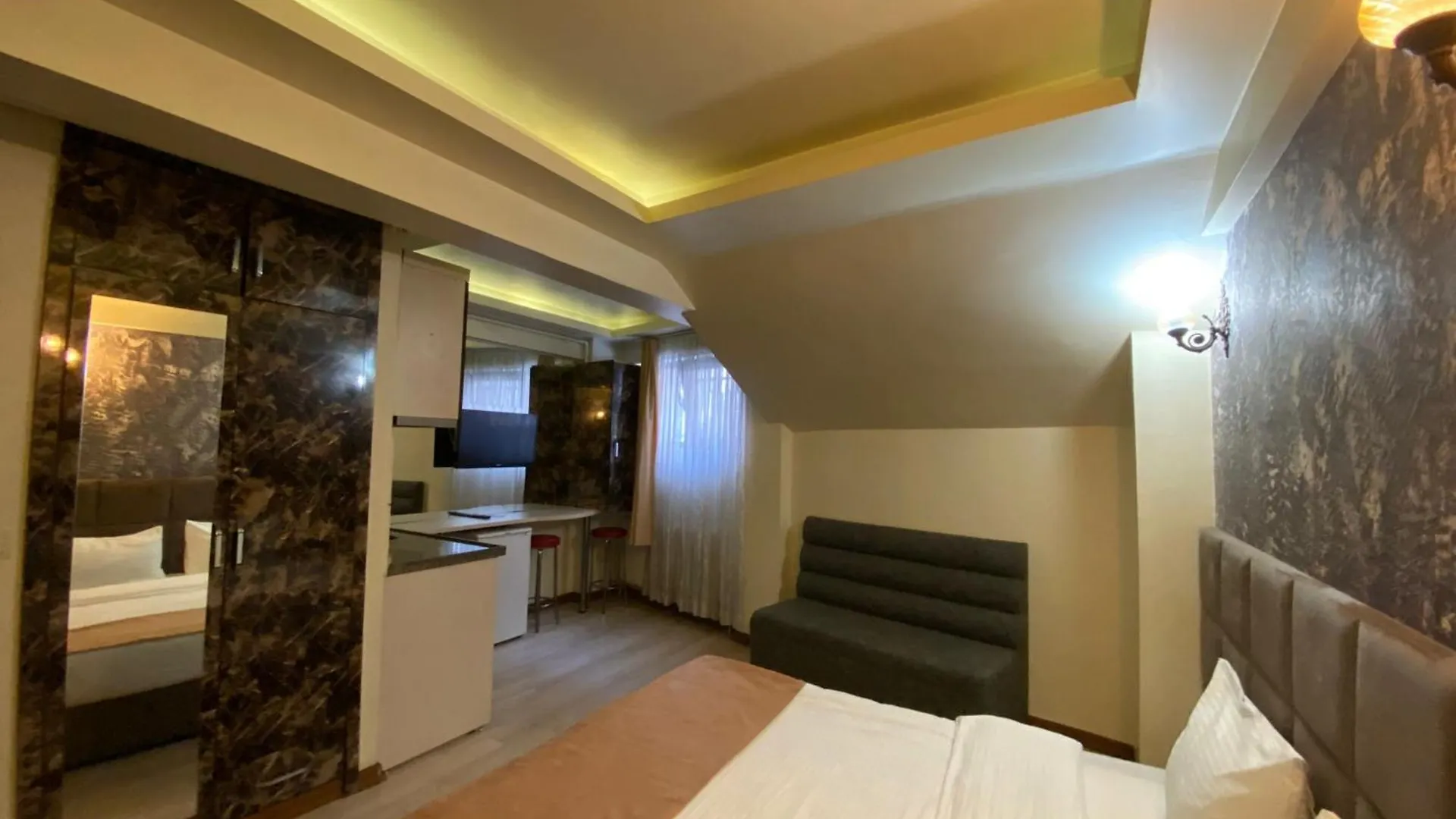 Taksim Terra Suit 2 location